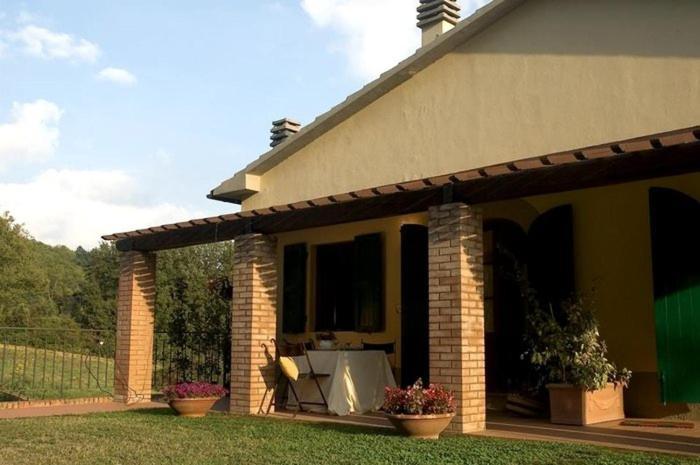 Agriturismo La Burraia Vicino A San Gimignano غامباسي تيرمي المظهر الخارجي الصورة