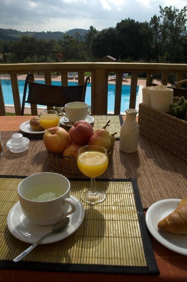 Agriturismo La Burraia Vicino A San Gimignano غامباسي تيرمي المظهر الخارجي الصورة