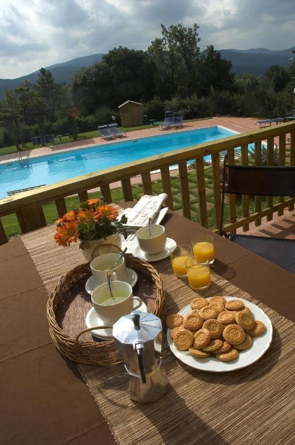 Agriturismo La Burraia Vicino A San Gimignano غامباسي تيرمي المظهر الخارجي الصورة