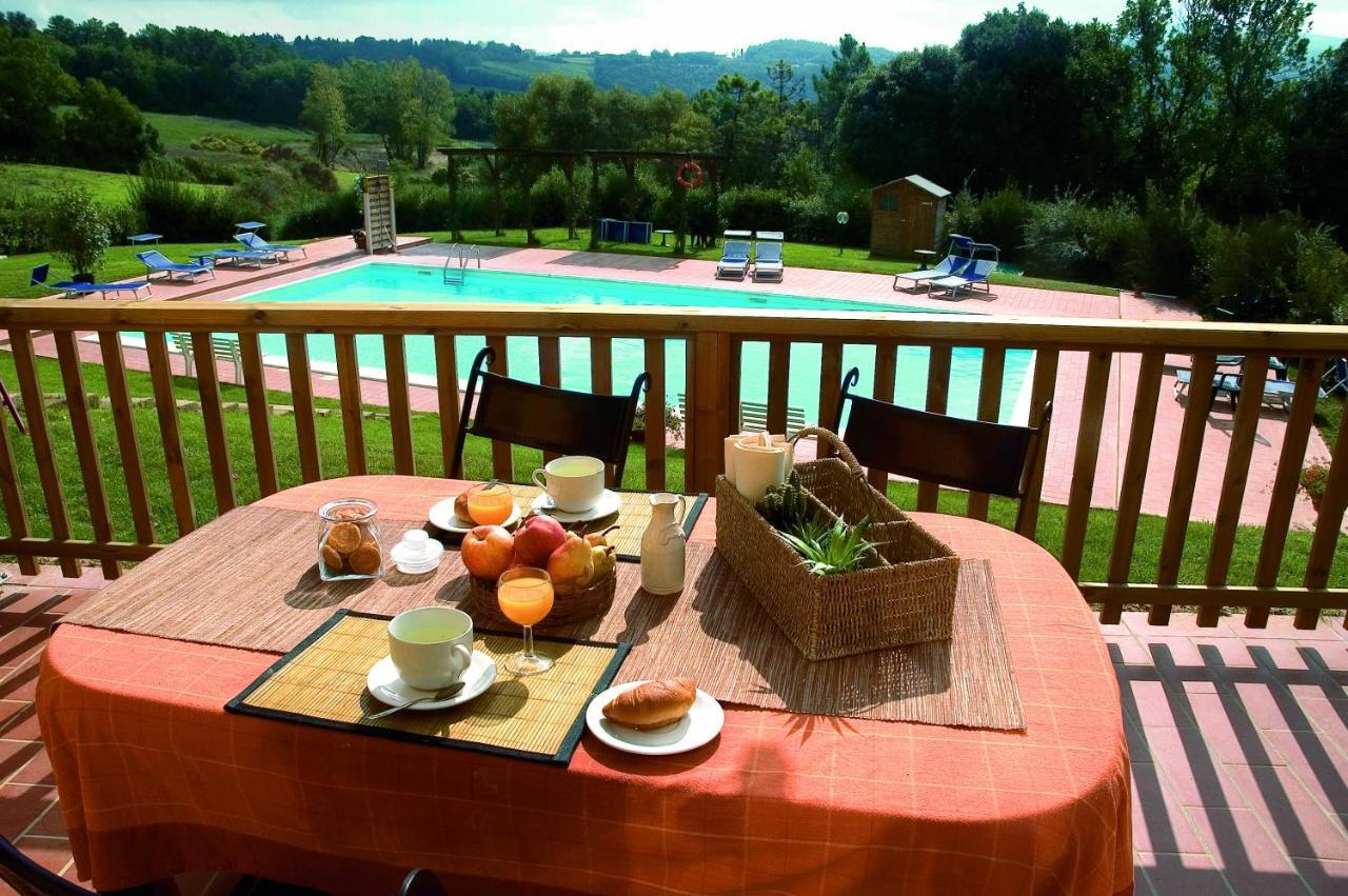 Agriturismo La Burraia Vicino A San Gimignano غامباسي تيرمي المظهر الخارجي الصورة
